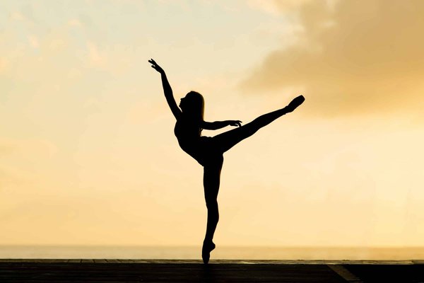 How Does Sleep Quality Affect Injury Recovery Time for Professional Ballet Dancers?